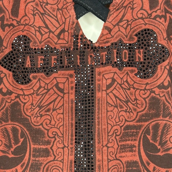Affliction Women’s Graphic Short Sleeve Criss Cross V-Neck T-Shirt-Size: L -NWT - Picture 5 of 10